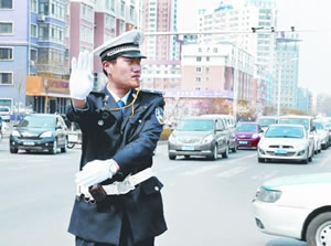 腦筋急轉彎：為什么說交通警察比其他經常更強壯？
