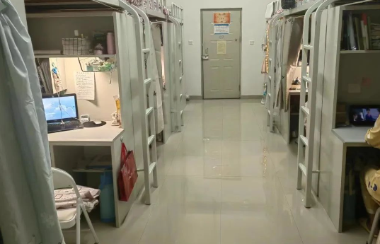 內蒙古工業大學宿舍條件怎么樣,有空調和獨立衛生間嗎？（附宿舍圖片）