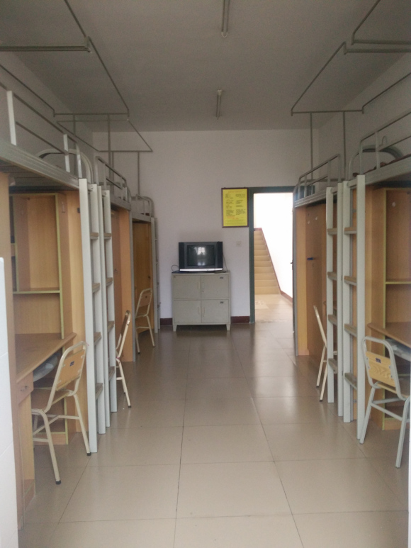 四川電影電視學(xué)院宿舍條件怎么樣,有空調(diào)和獨立衛(wèi)生間嗎？（附宿舍圖片）