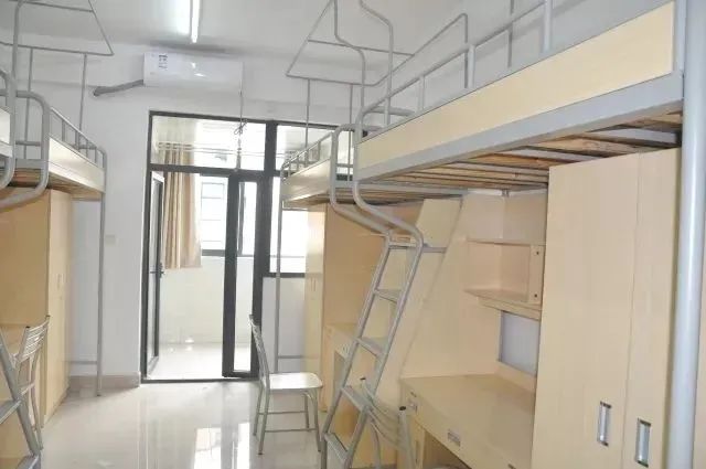 贛南師范大學(xué)宿舍條件怎么樣,有空調(diào)和獨(dú)立衛(wèi)生間嗎？（附宿舍圖片）