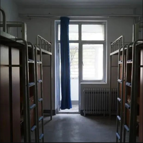 天津財經大學宿舍條件怎么樣,有空調和獨立衛生間嗎？（附宿舍圖片）