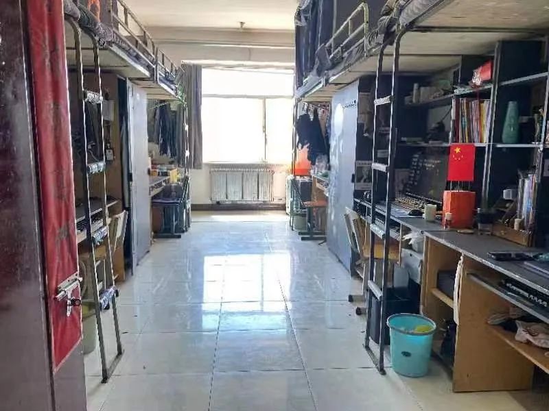 吉林師范大學宿舍條件怎么樣,有空調和獨立衛生間嗎？（附宿舍圖片）