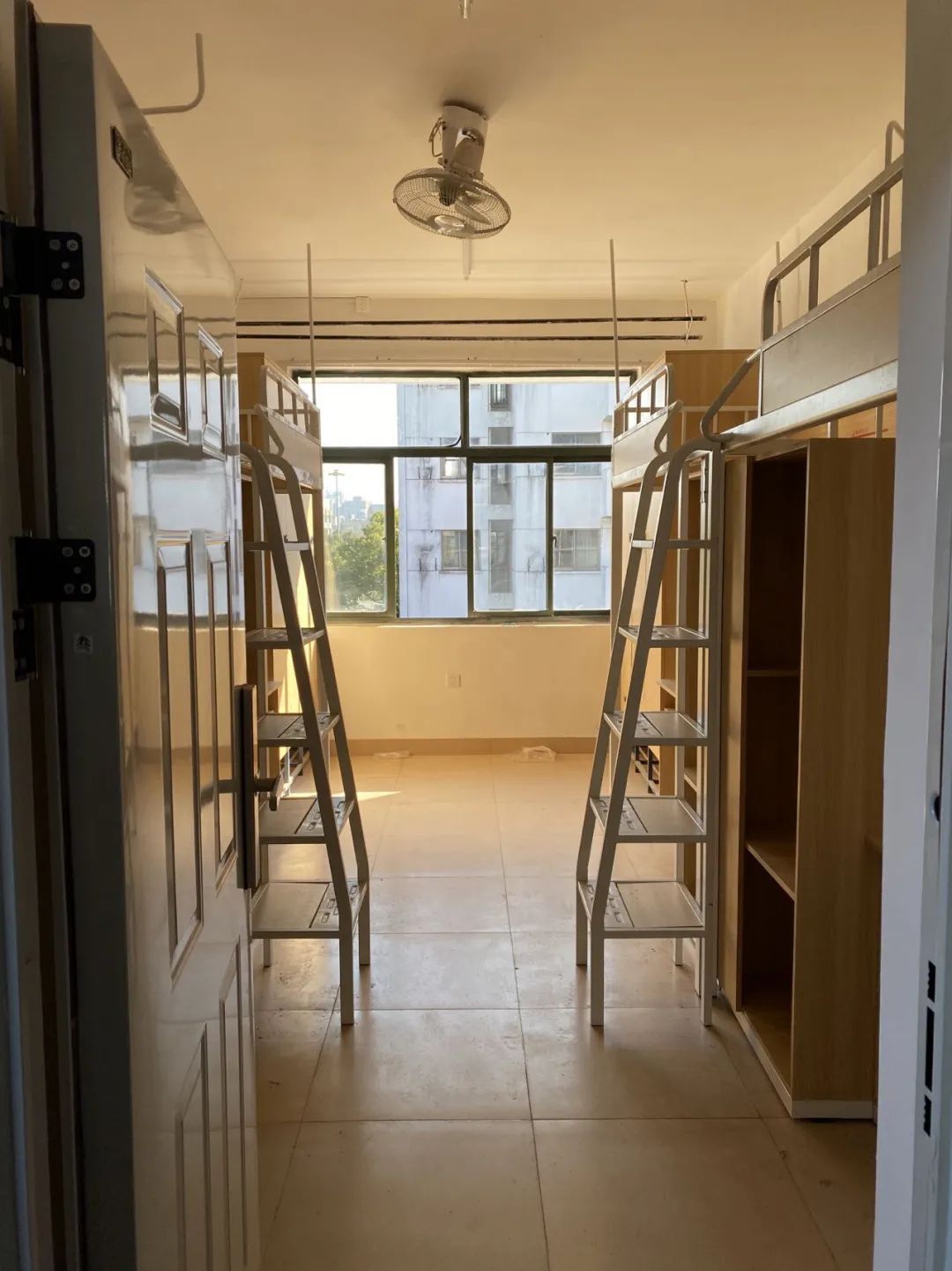 浙江工業大學宿舍條件怎么樣,有空調和獨立衛生間嗎？（附宿舍圖片）
