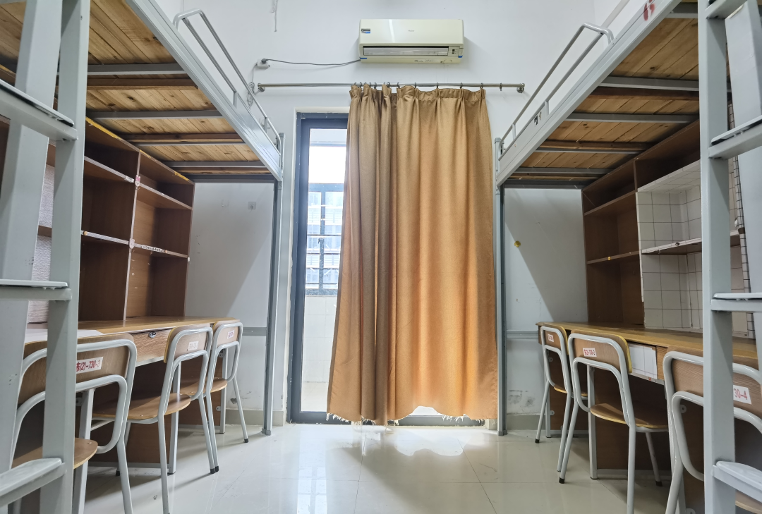 廈門理工學院宿舍條件怎么樣,有空調和獨立衛生間嗎？（附宿舍圖片）