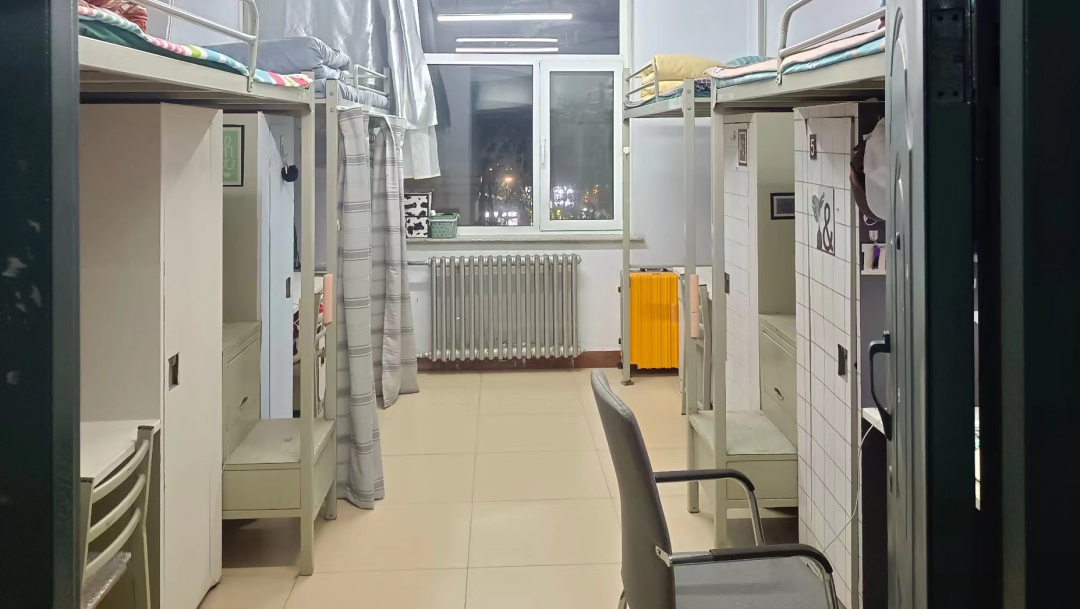 渤海大學(xué)宿舍條件怎么樣,有空調(diào)和獨立衛(wèi)生間嗎？（附宿舍圖片）