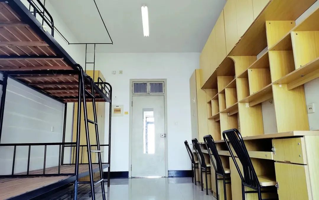浙江工商大學(xué)宿舍條件怎么樣,有空調(diào)和獨立衛(wèi)生間嗎？（附宿舍圖片）