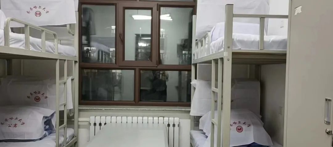 齊齊哈爾大學宿舍條件怎么樣,有空調和獨立衛生間嗎？（附宿舍圖片）