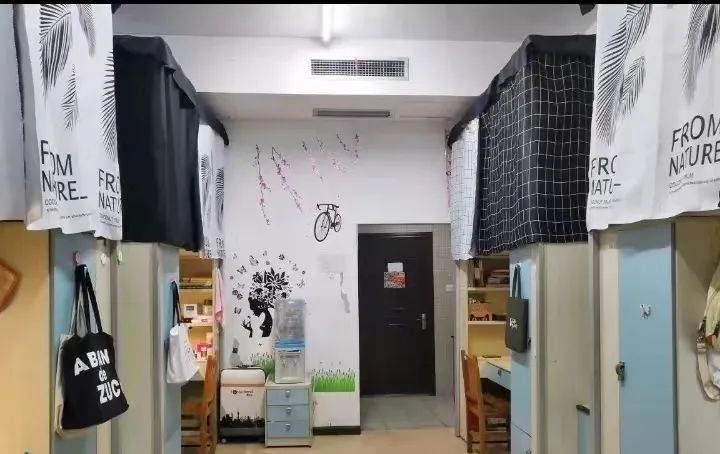貴州財經大學宿舍條件怎么樣,有空調和獨立衛生間嗎？（附宿舍圖片）
