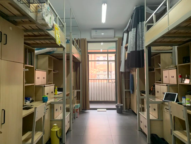 南京傳媒學院宿舍條件怎么樣,有空調和獨立衛(wèi)生間嗎？（附宿舍圖片）