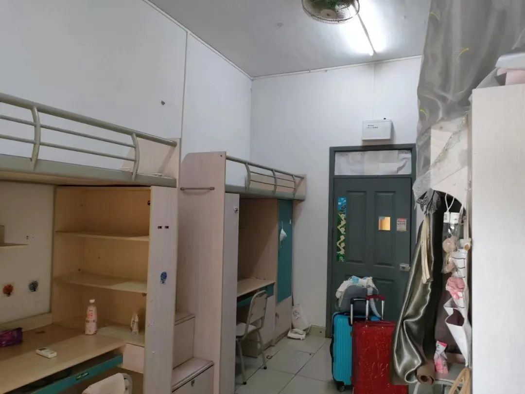 重慶大學宿舍條件怎么樣,有空調和獨立衛生間嗎？（附宿舍圖片）