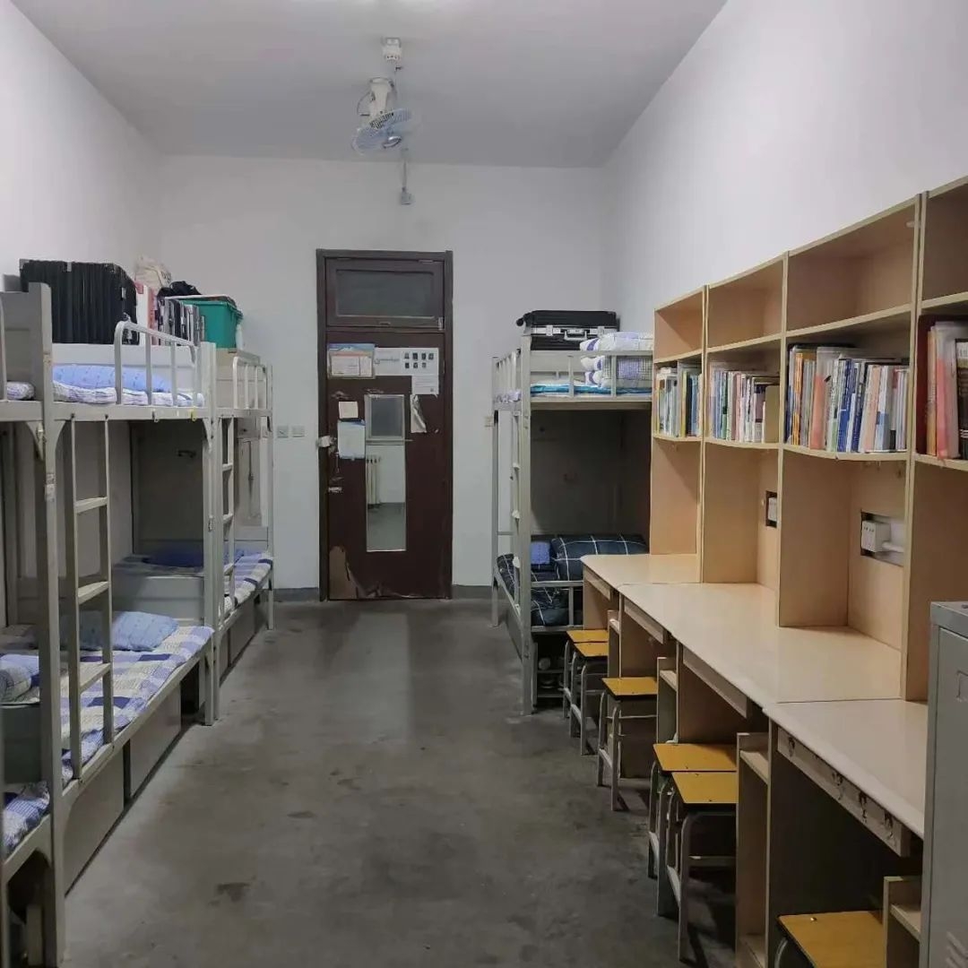 河北師范大學宿舍條件怎么樣,有空調和獨立衛生間嗎？（附宿舍圖片）