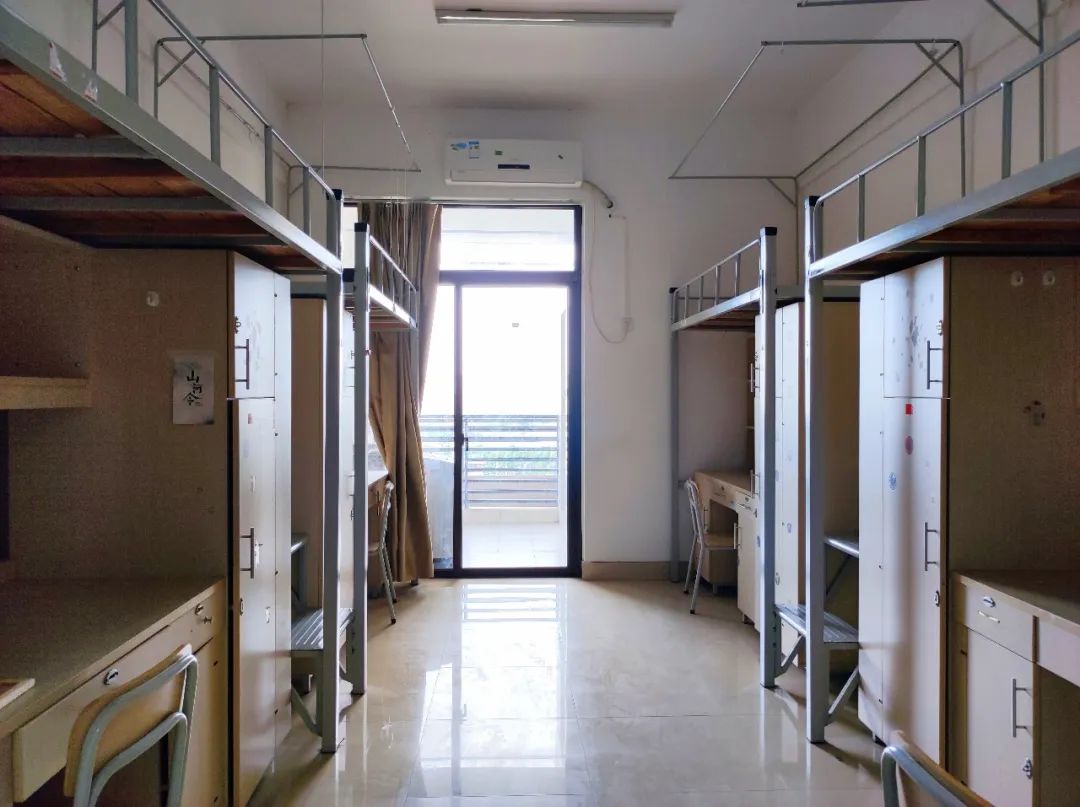 福建理工大學宿舍條件怎么樣,有空調和獨立衛生間嗎？（附宿舍圖片）
