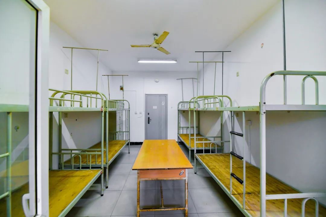 陜西服裝工程學院宿舍條件怎么樣,有空調(diào)和獨立衛(wèi)生間嗎？（附宿舍圖片）
