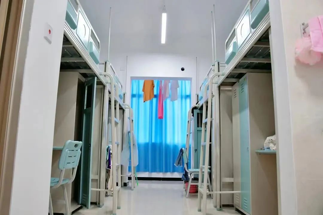 陜西科技大學宿舍條件怎么樣,有空調和獨立衛生間嗎？（附宿舍圖片）