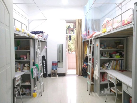 昆明醫科大學宿舍條件怎么樣,有空調和獨立衛生間嗎？（附宿舍圖片）
