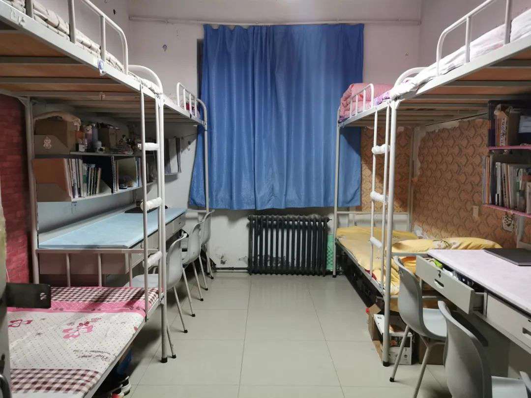 新疆財經大學宿舍條件怎么樣,有空調和獨立衛生間嗎？（附宿舍圖片）