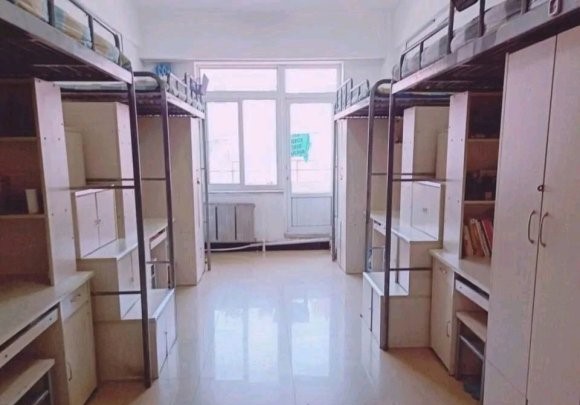 營(yíng)口理工學(xué)院宿舍條件怎么樣,有空調(diào)和獨(dú)立衛(wèi)生間嗎？（附宿舍圖片）